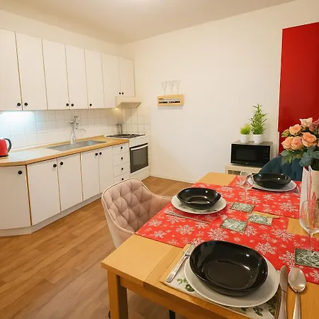 Star #4b-13 Lejlighed